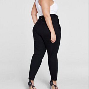 ✔️#91B NEW FTF HIGH RISE BUTTON DETAIL TAPERED LEG JEANS